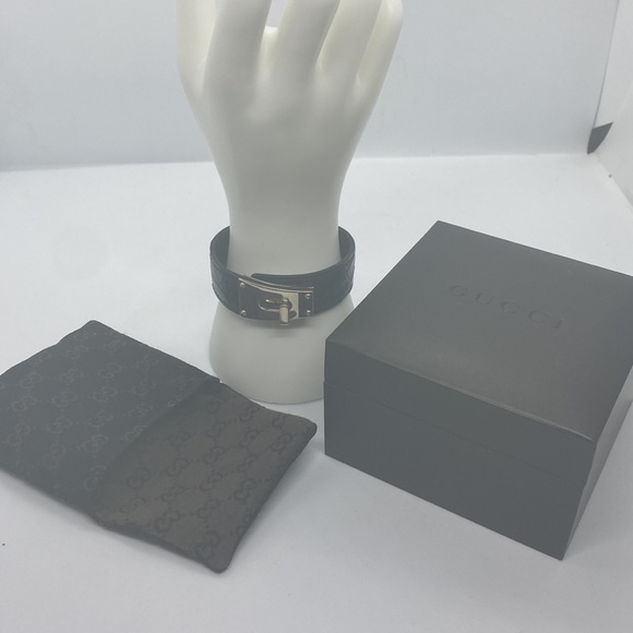 GUCCI - Picture 5 of 15